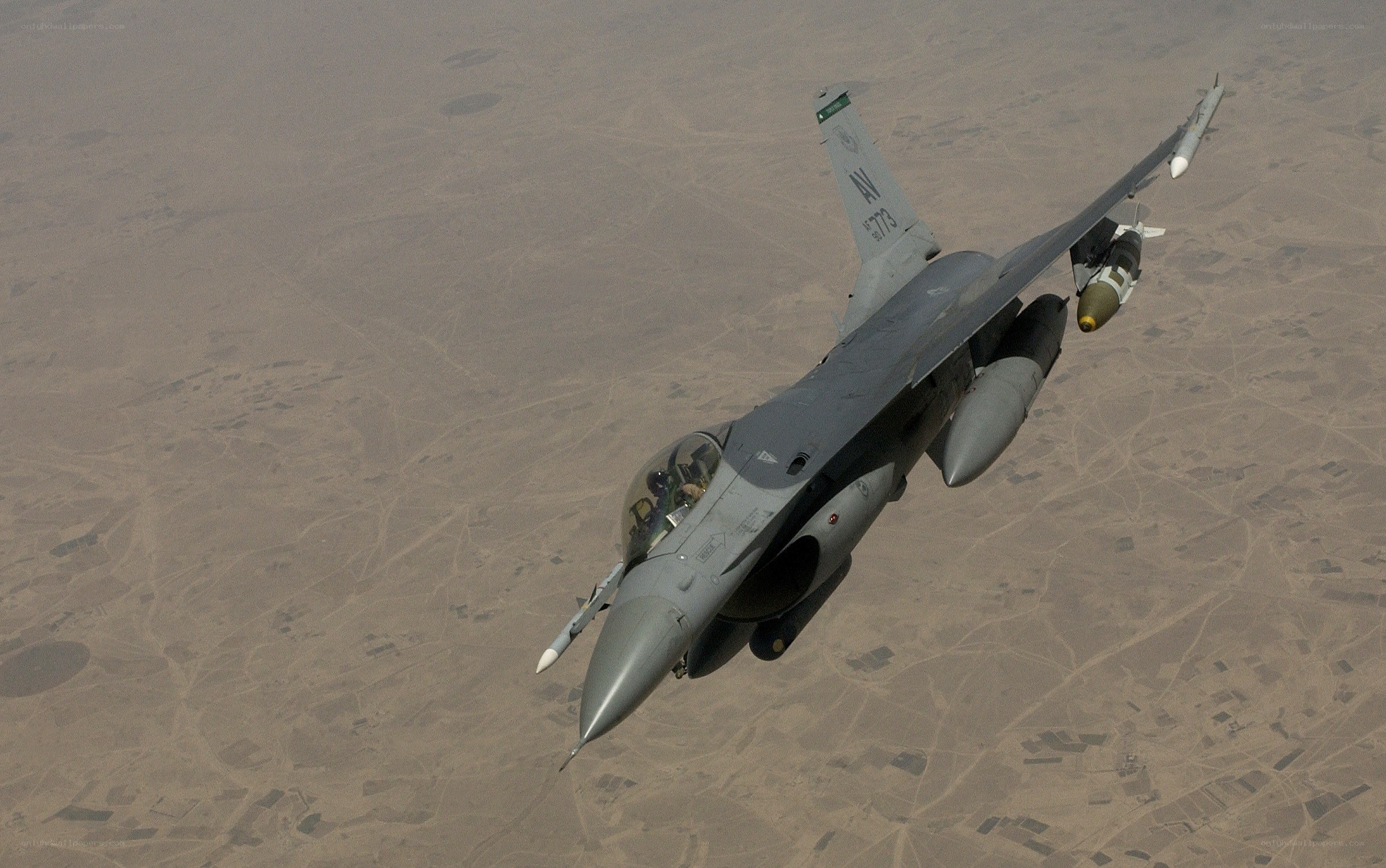 F-16 fighter jet in flight