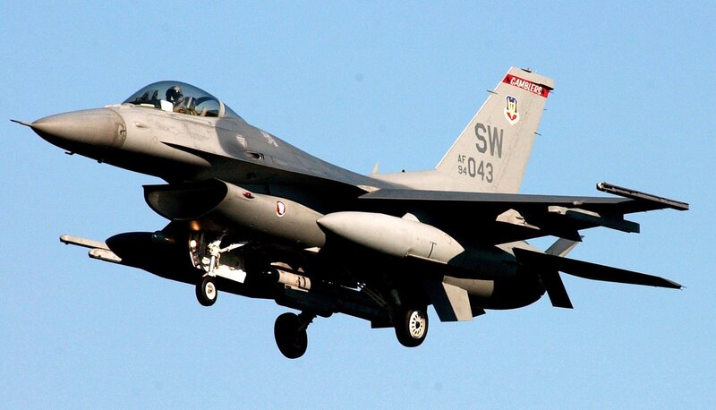 F-16 fighter jet in flight