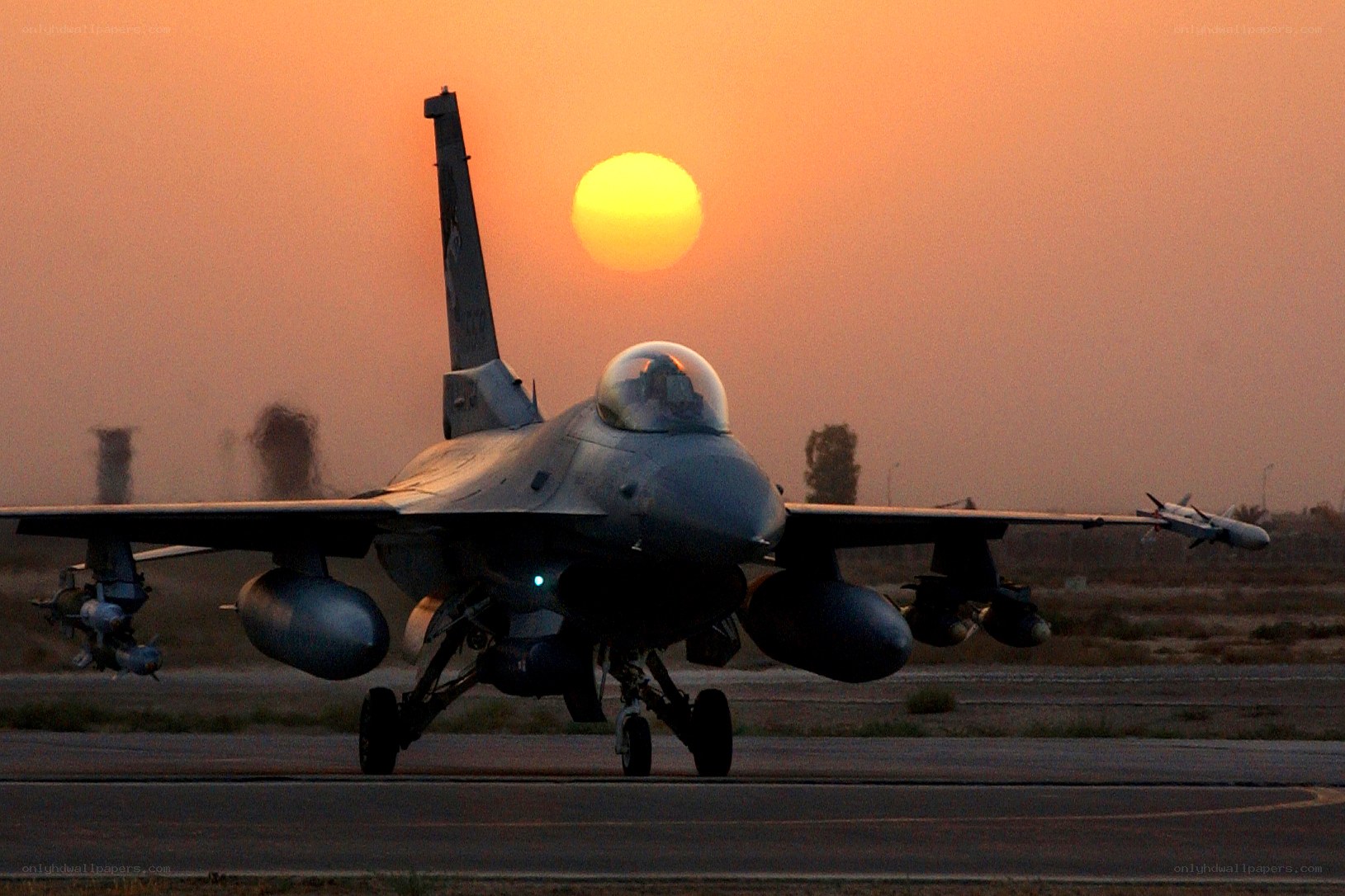 F-16 fighter jet on runway
