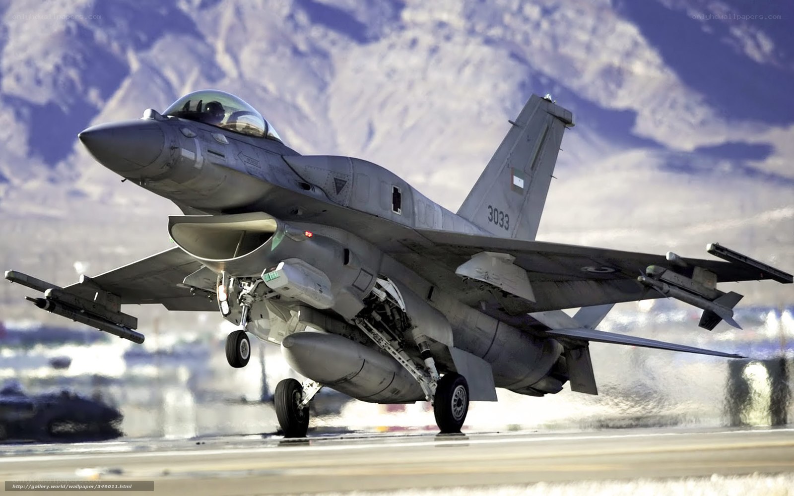 F-16 fighter jet on runway