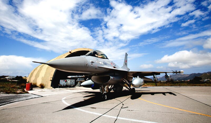 F-16 fighter jet on tarmac