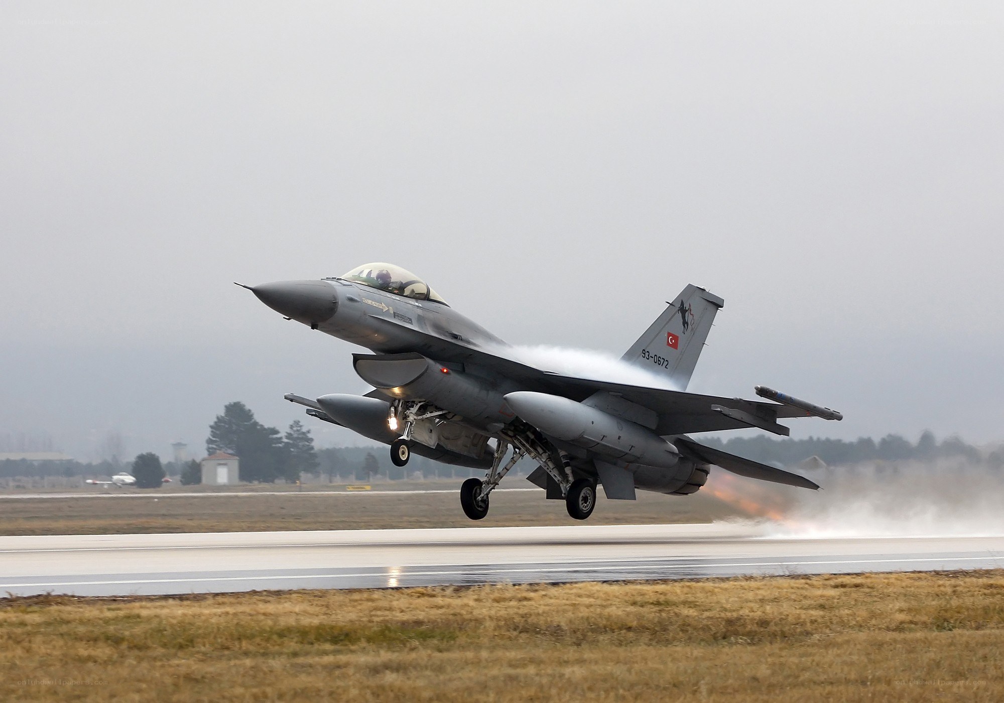 F-16 fighter jet taking off