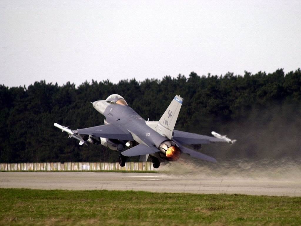 F-16 fighter jet taking off