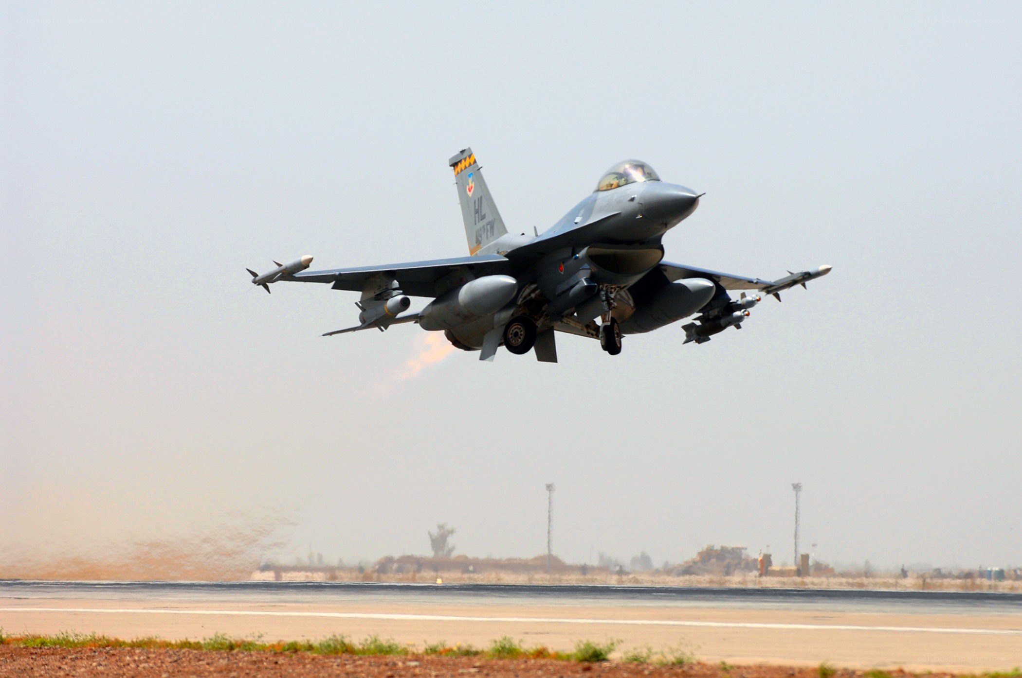 F-16 fighter jet taking off