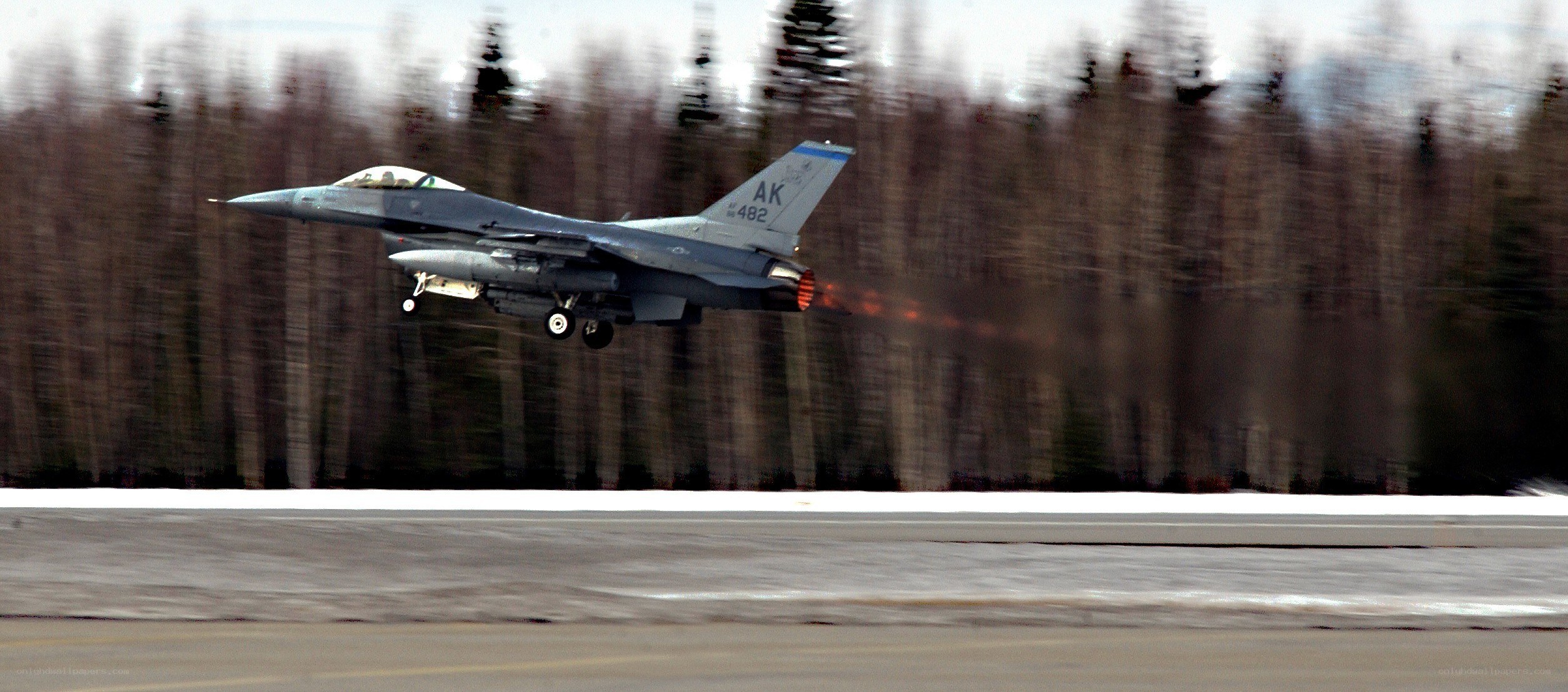 F-16 fighter jet taking off