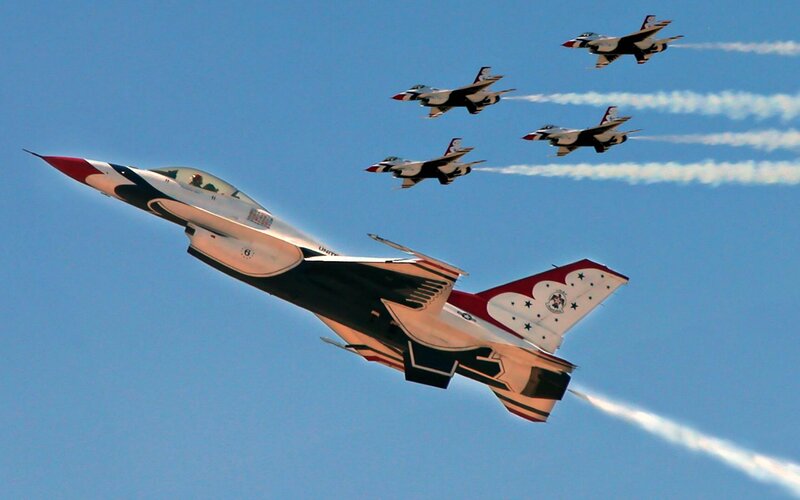 F-16 Fighter Jets — Blue, Dynamic