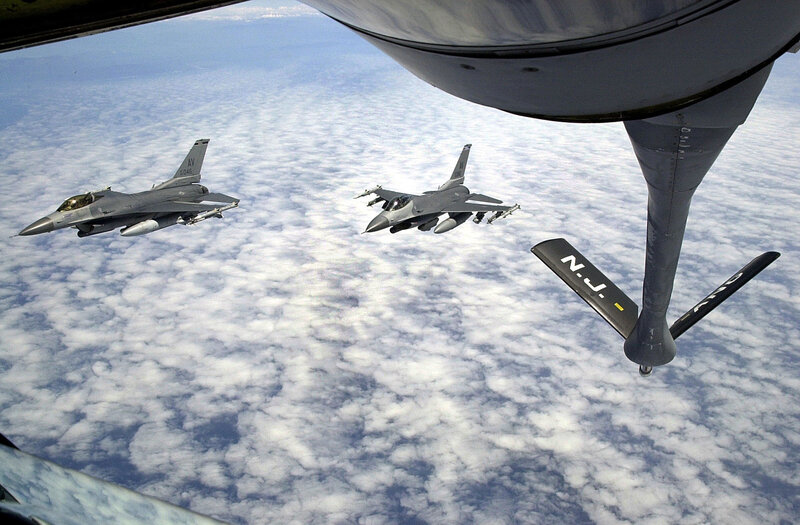F-16 Fighter Jets — Gray