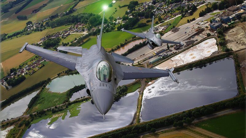 F-16 fighter jets in flight