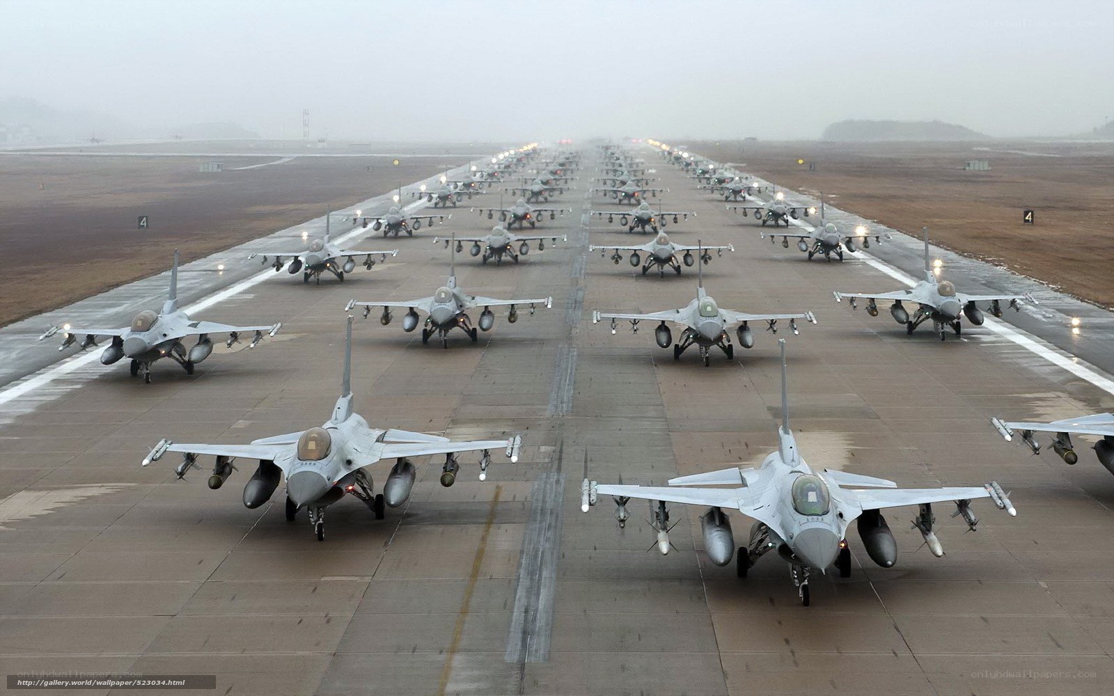 F-16 fighter jets on runway