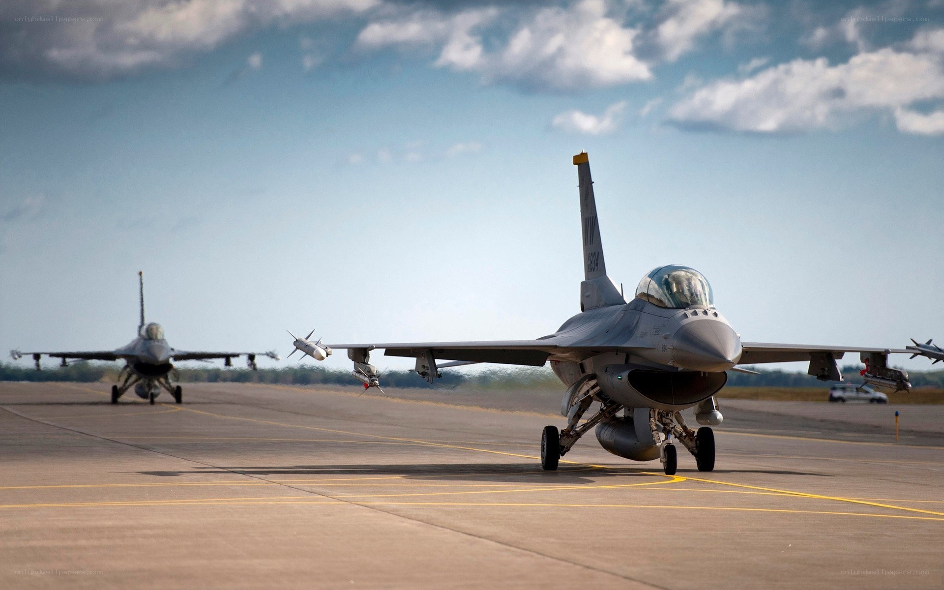 F-16 fighter jets on runway