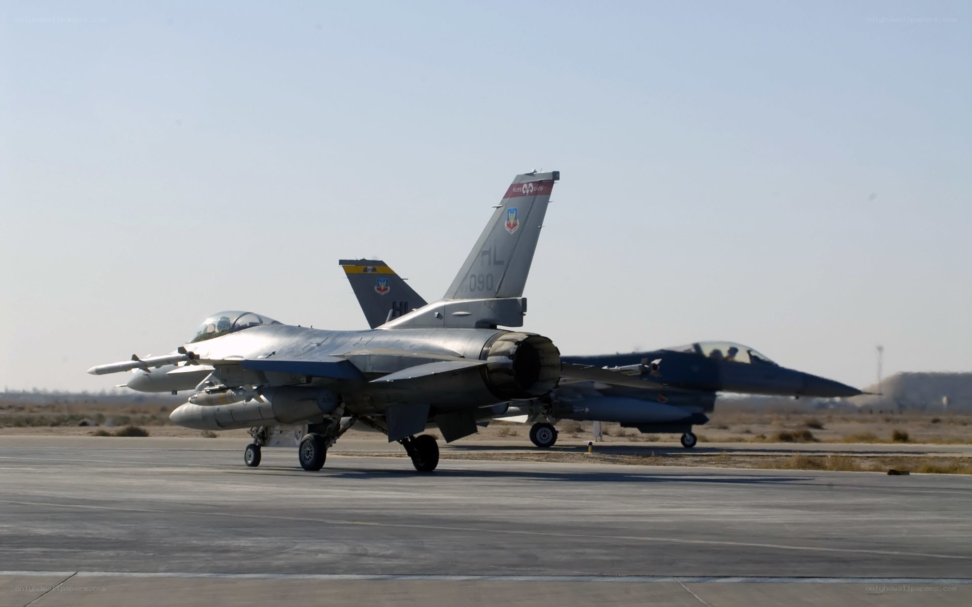 F-16 fighter jets on tarmac