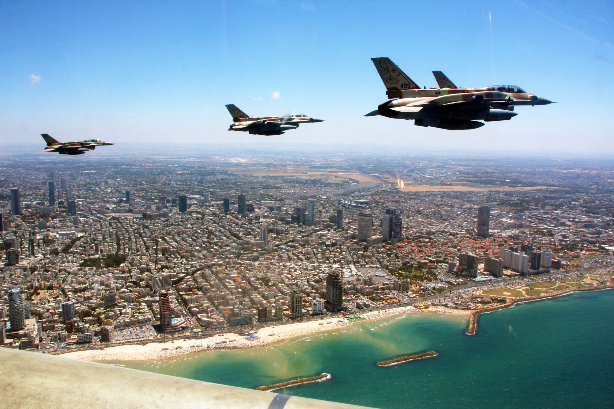 F-16 jets over Tel Aviv