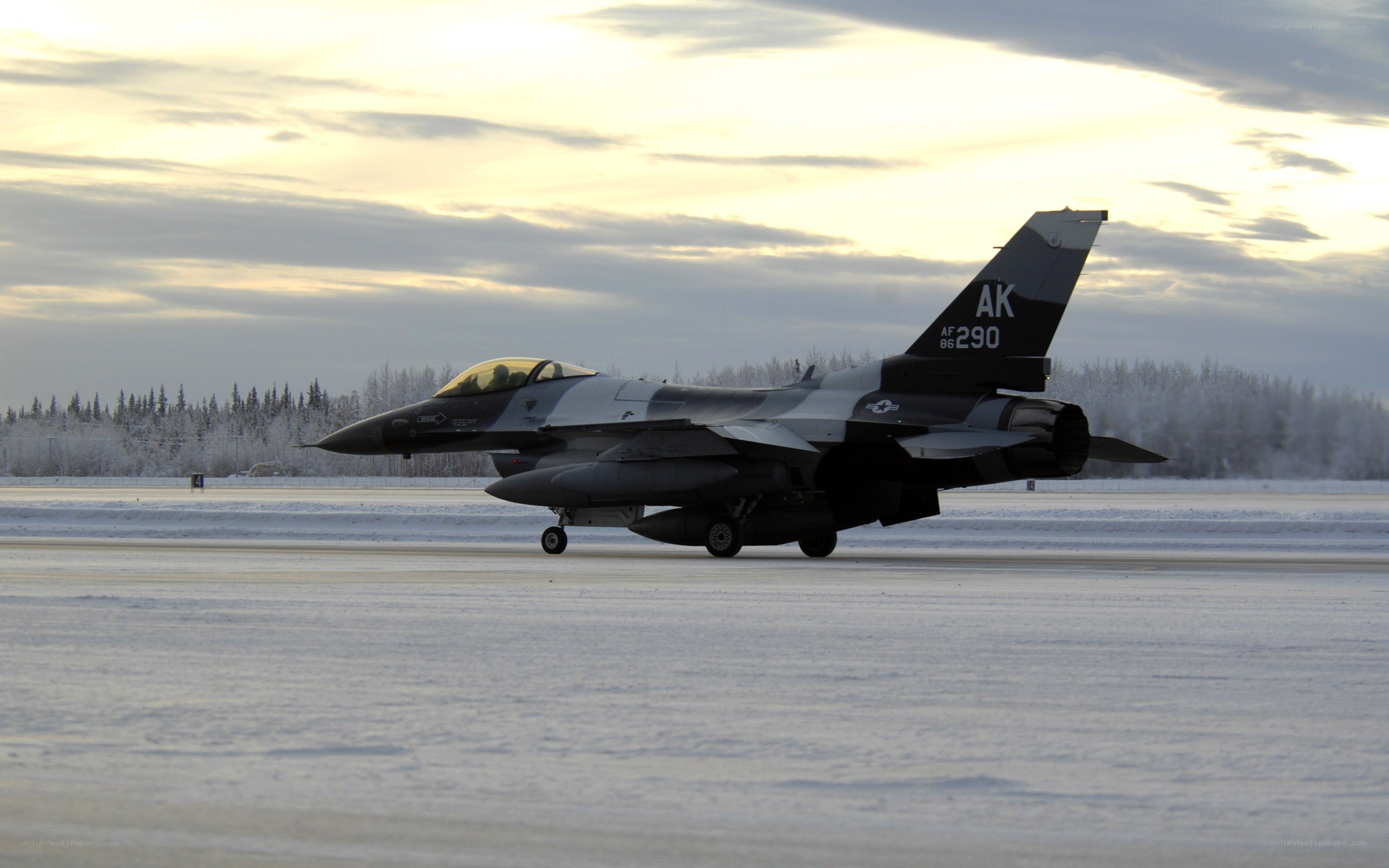 F-16 on snowy runway