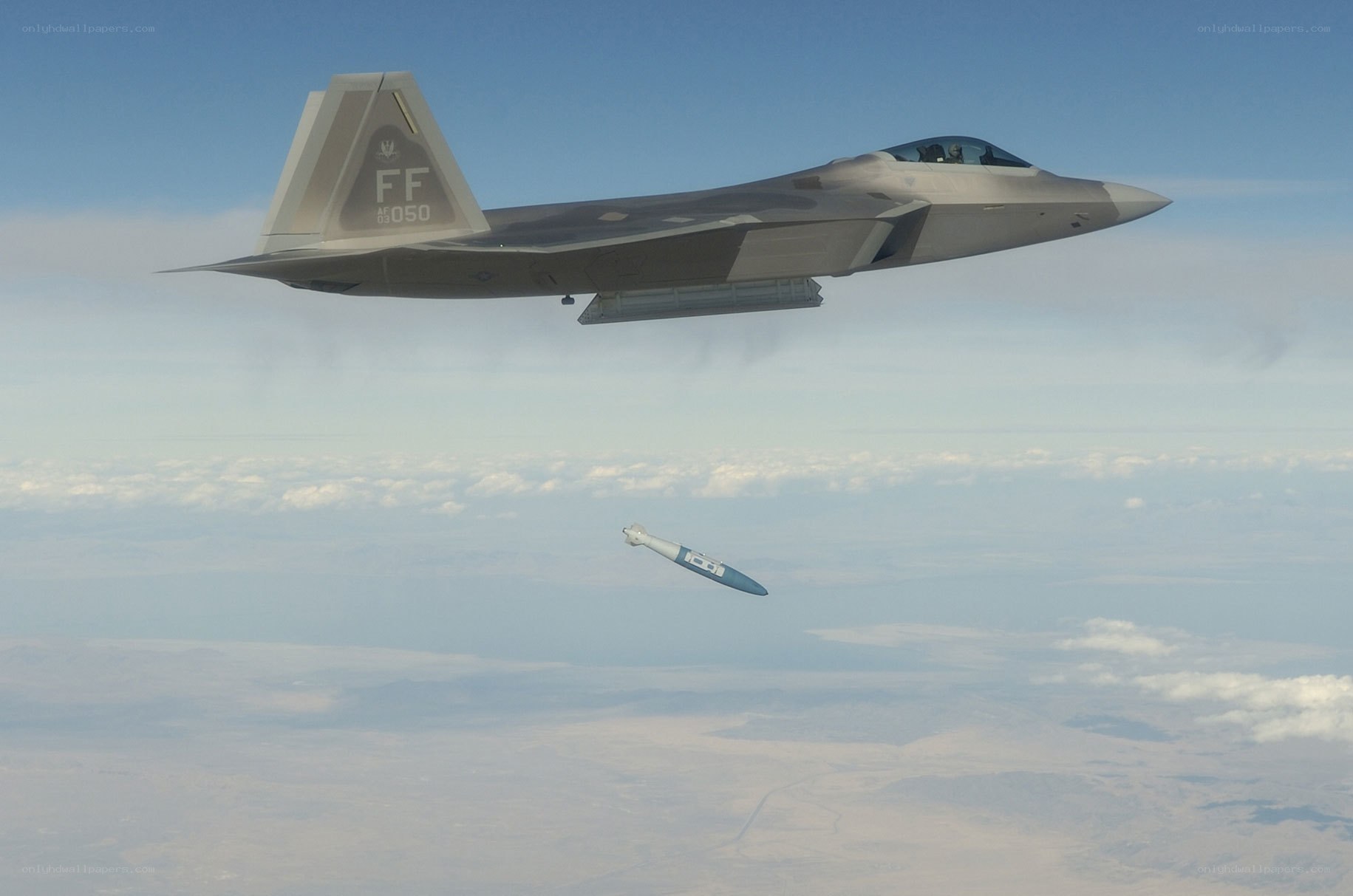 F-22 Raptor dropping bomb