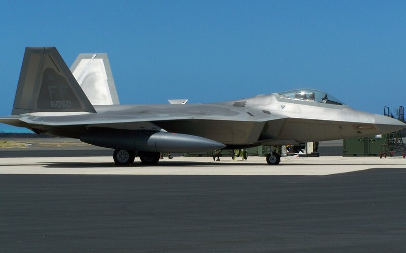 F-22 Raptor Fighter Jet — Gray, Calm