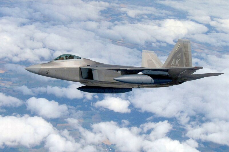 F-22 Raptor Fighter Jet — Gray, Serene