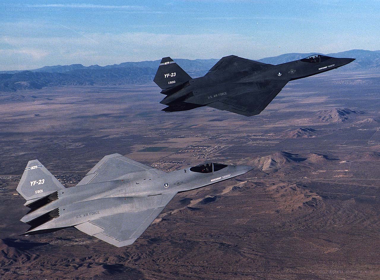F-22 Raptor flight over desert