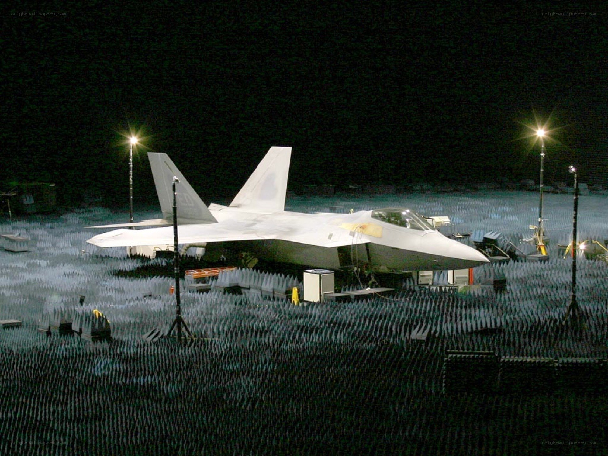 F-22 Raptor in anechoic chamber