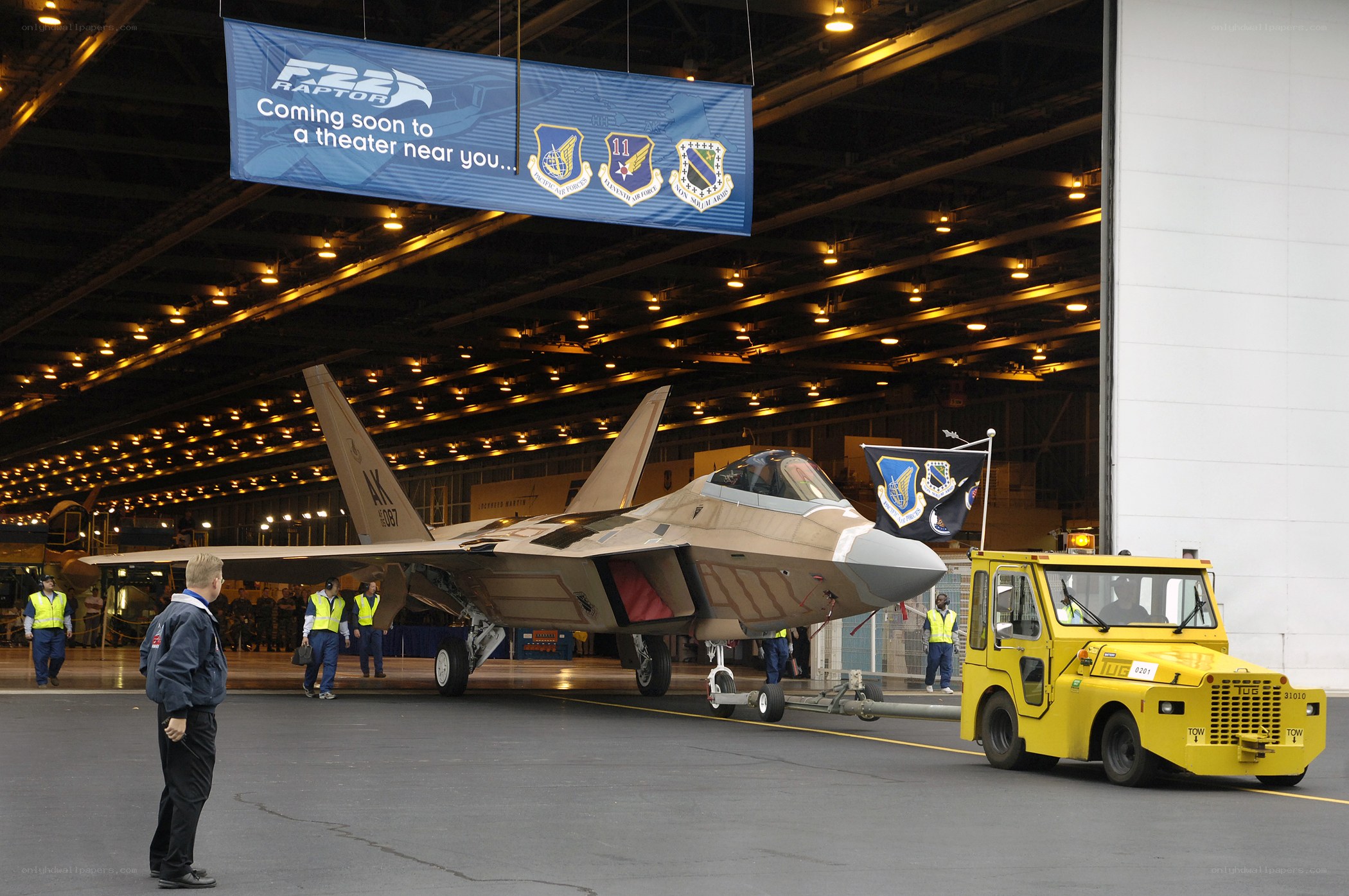 F-22 Raptor in hangar