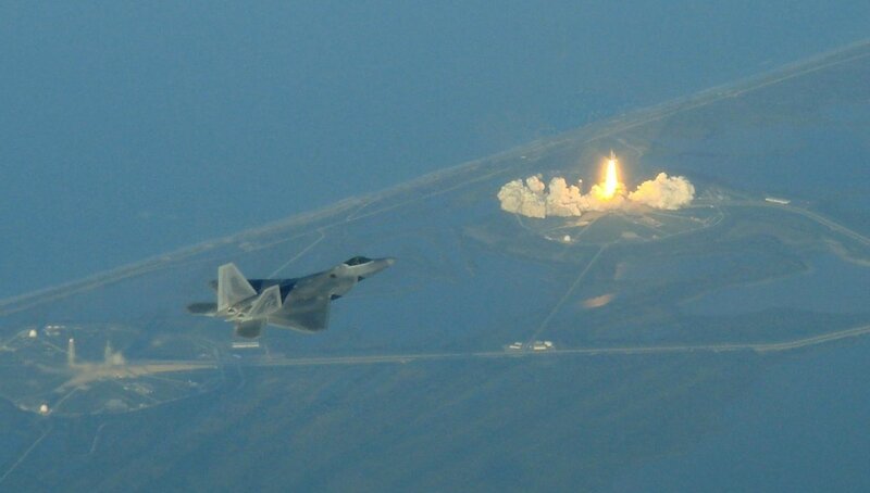 F-22 Raptor observes rocket launch