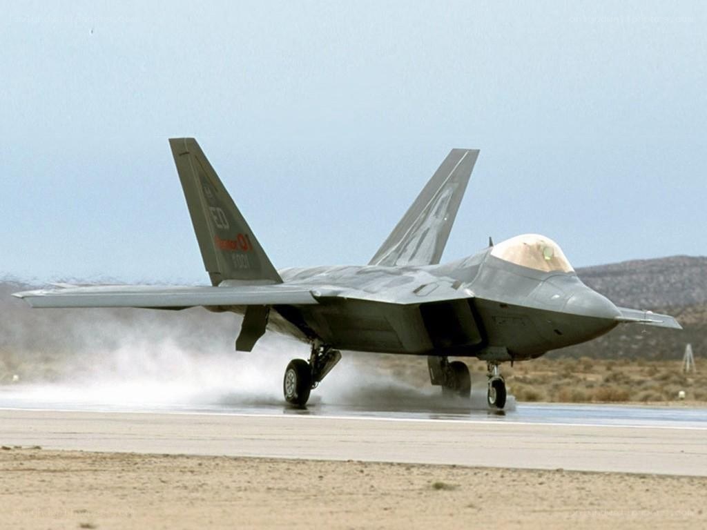 F-22 Raptor on runway