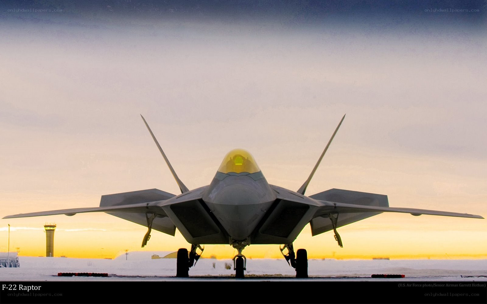 F-22 Raptor on tarmac