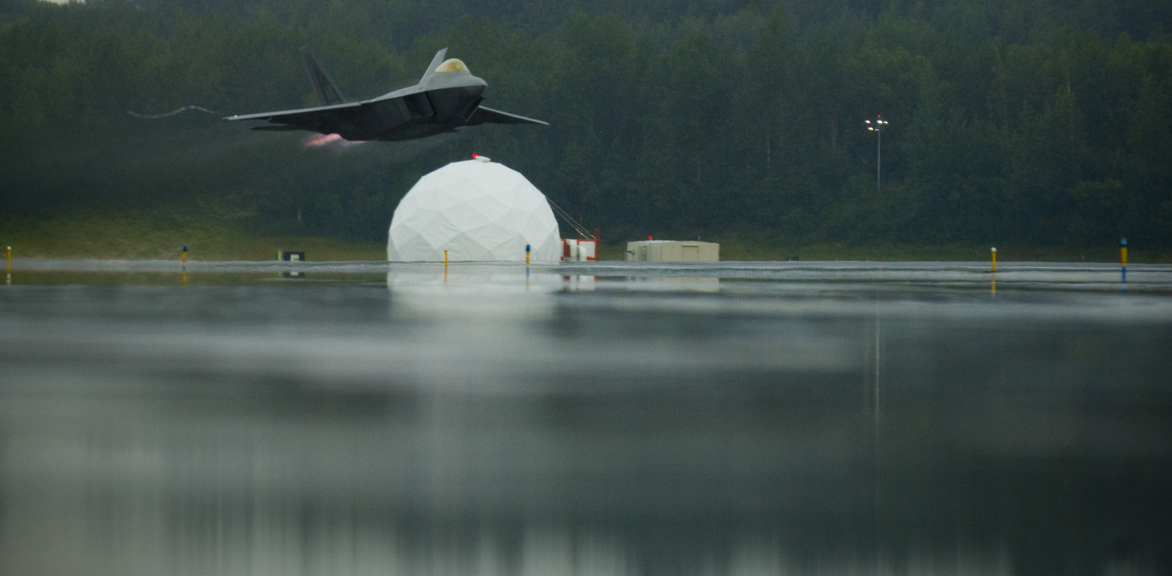 F-22 Raptor taking off