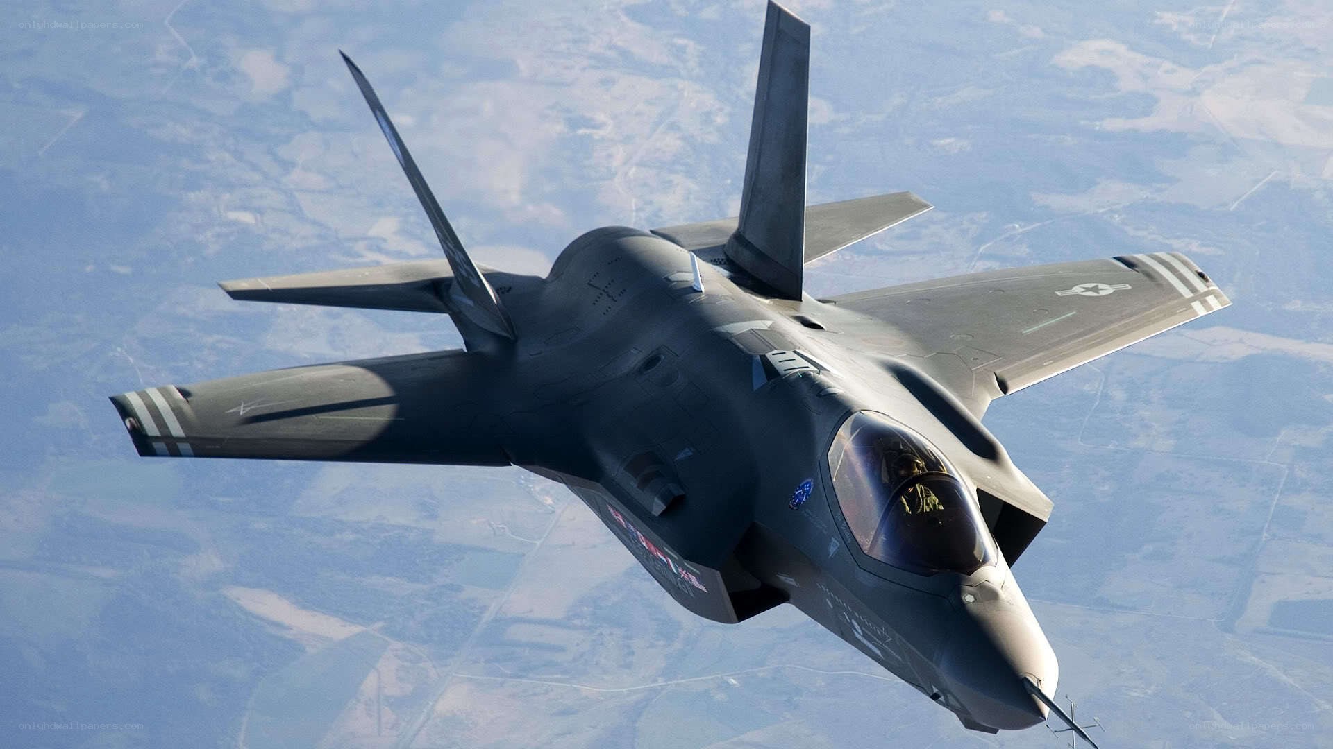 F-35 fighter jet in flight