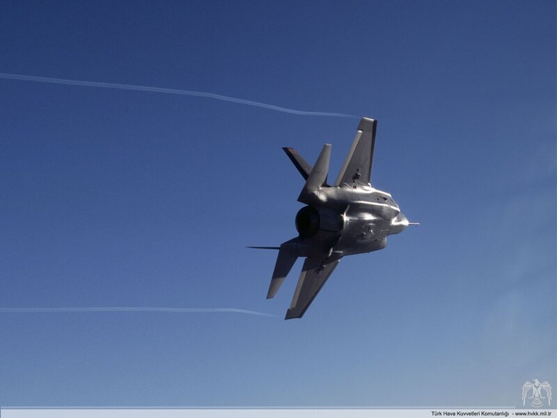 F-35 fighter jet in flight
