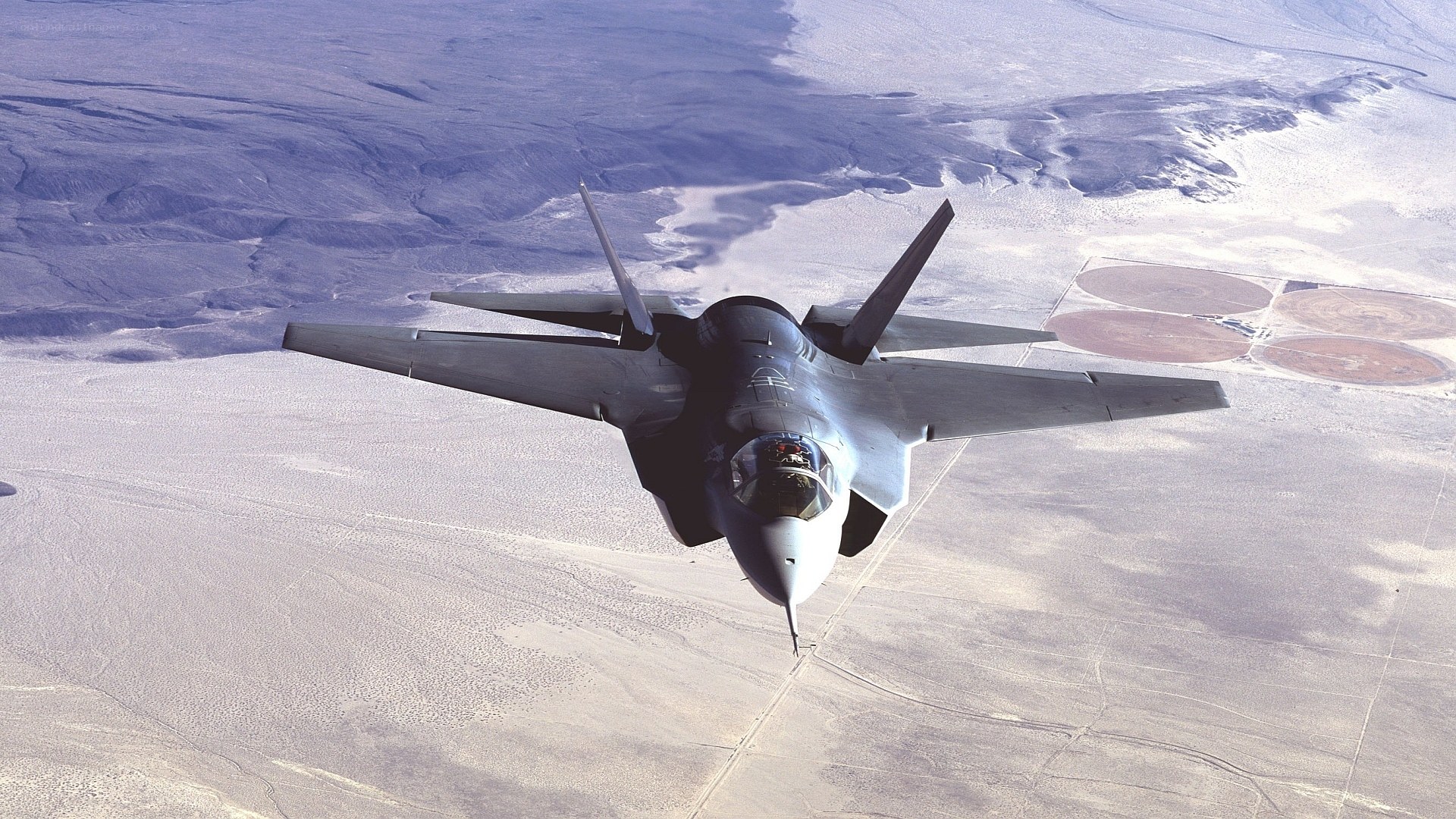F-35 fighter jet in flight