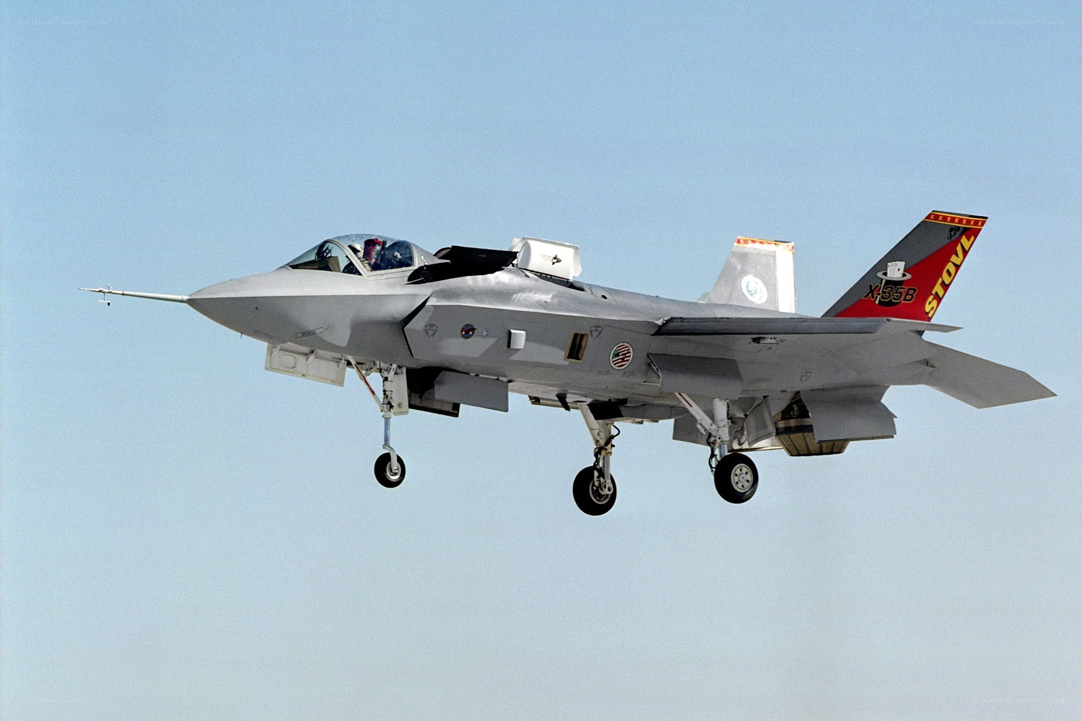 F-35 fighter jet in flight