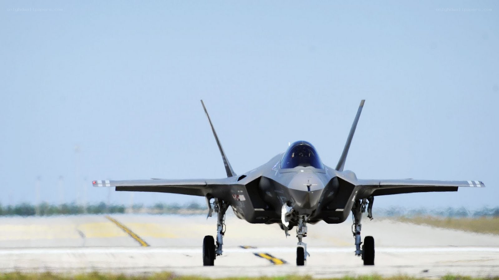 F-35 fighter jet on runway