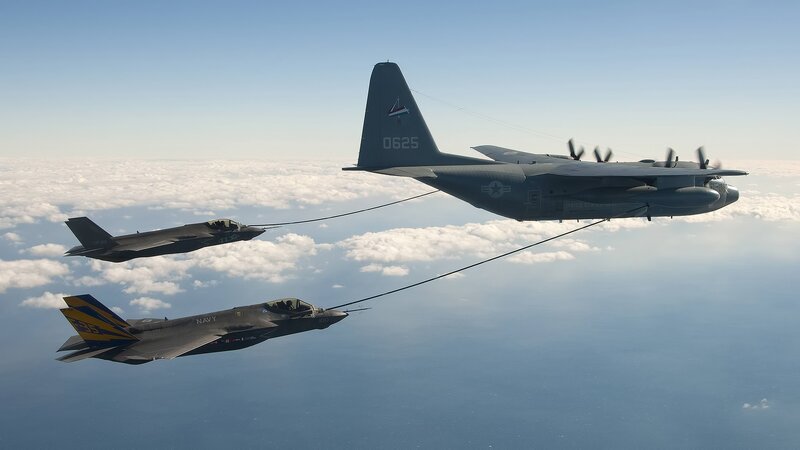 F-35 Fighter Jets Refueling