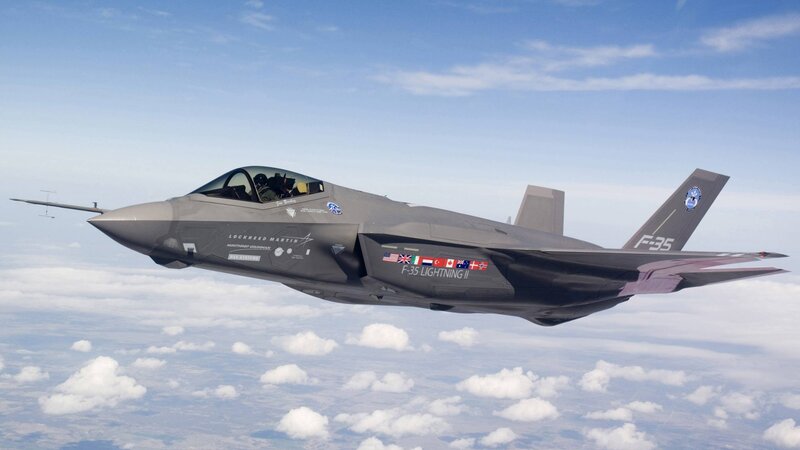 F-35 Lightning II Fighter — Gray