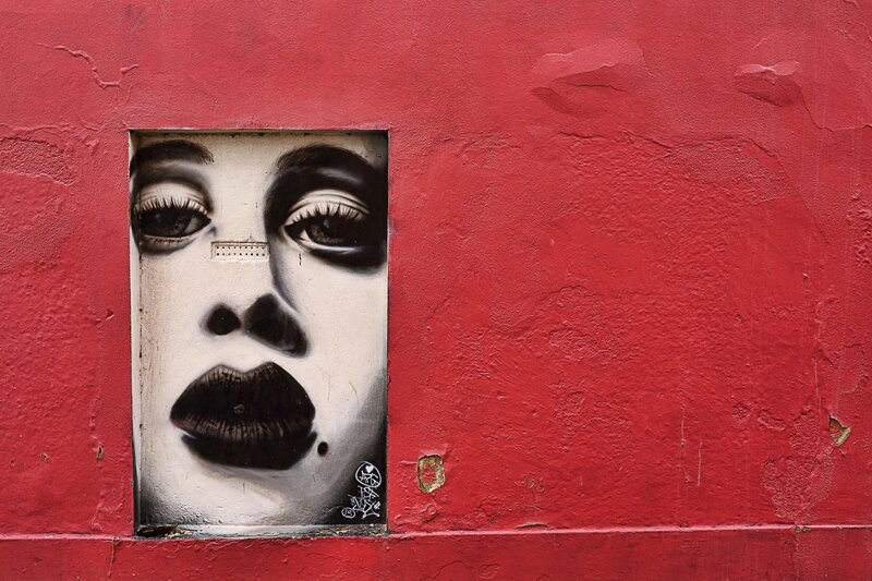 Face Graffiti on Wall