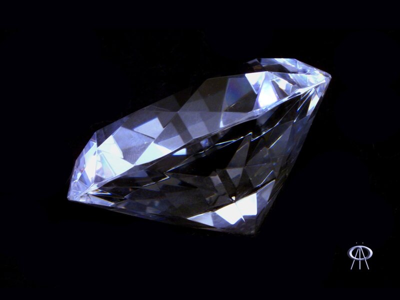 Faceted diamond gemstone