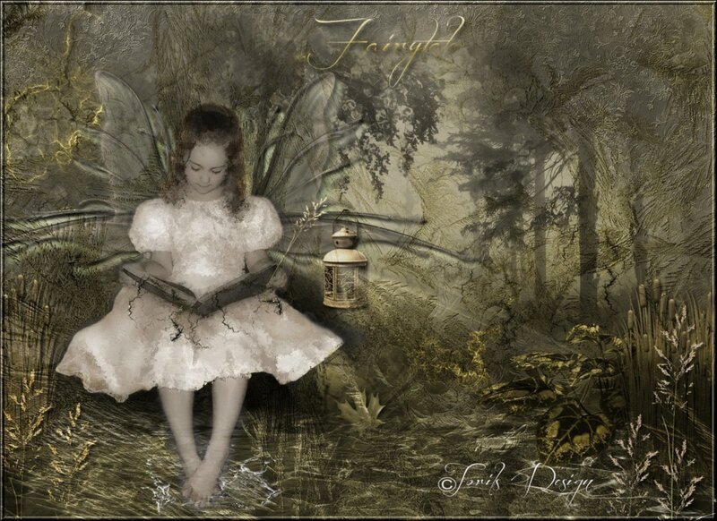 Fairy Girl Reading Book — Green