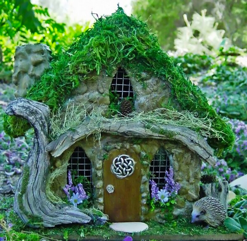 Fairy House in Garden — Green
