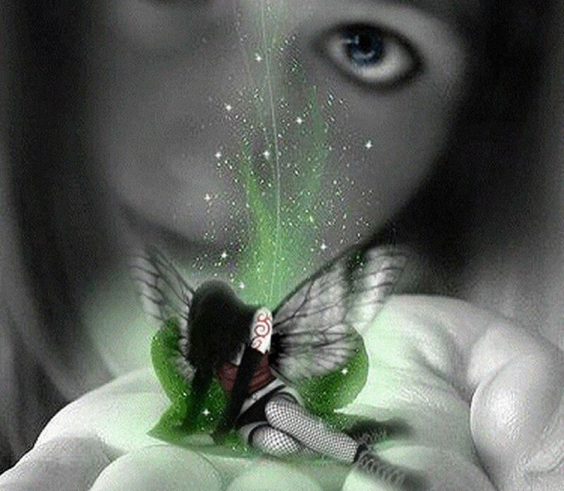 Fairy in Hand — Green