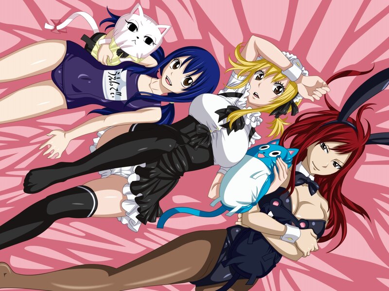 Fairy Tail girls in costumes