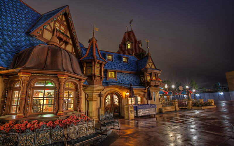Fairy-tale Building at Night — Blue