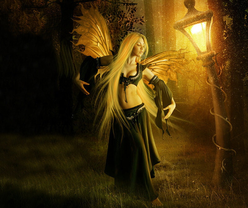 Fairy with Golden Wings — Gold, Dramatic