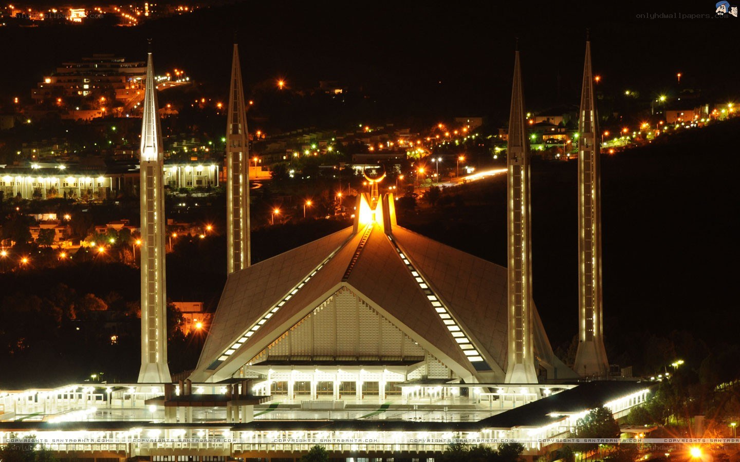 Faisal Mosque at night