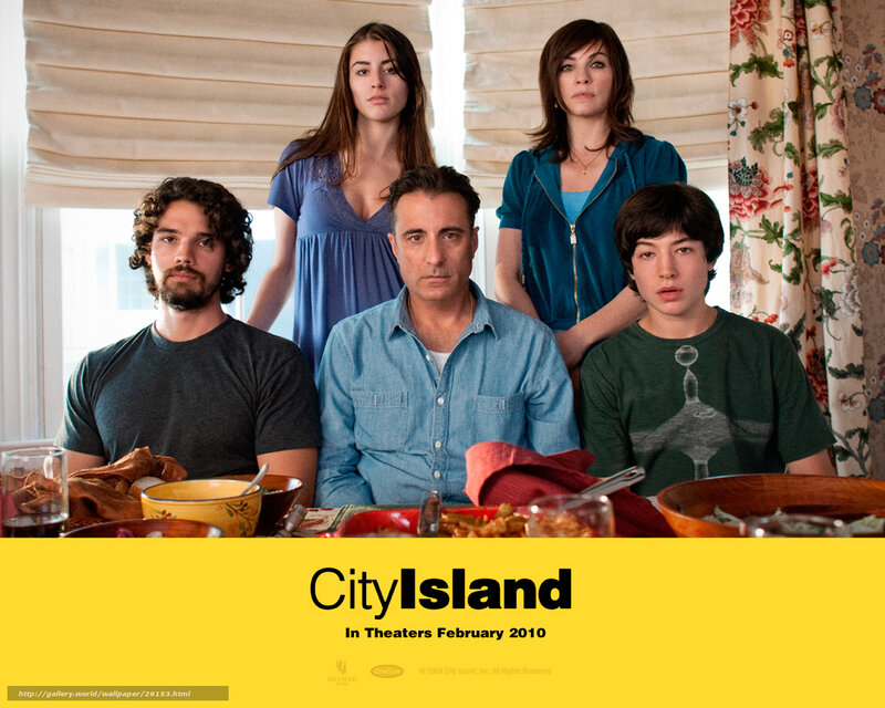 Family at Dinner Table — Yellow
