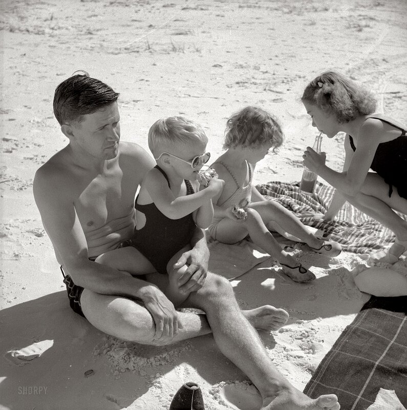 Family at the Beach — Black