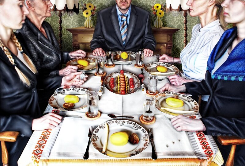 Family dinner with unusual guests