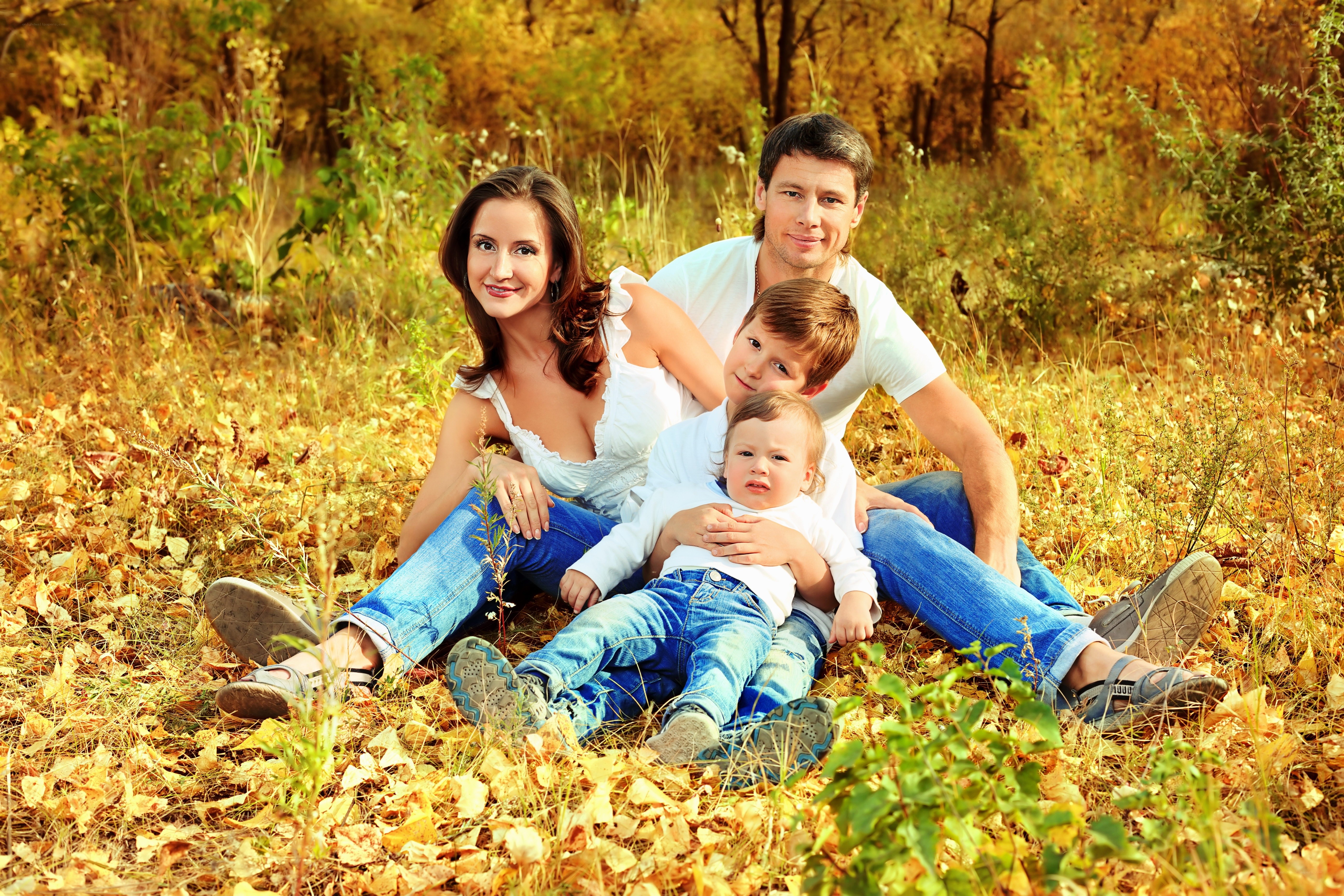 Family in autumn park
