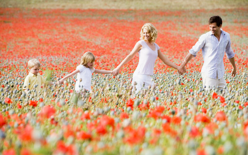 Family in Poppy Field — Red