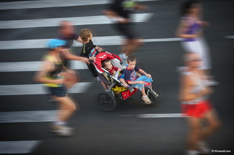 Family Running in Race