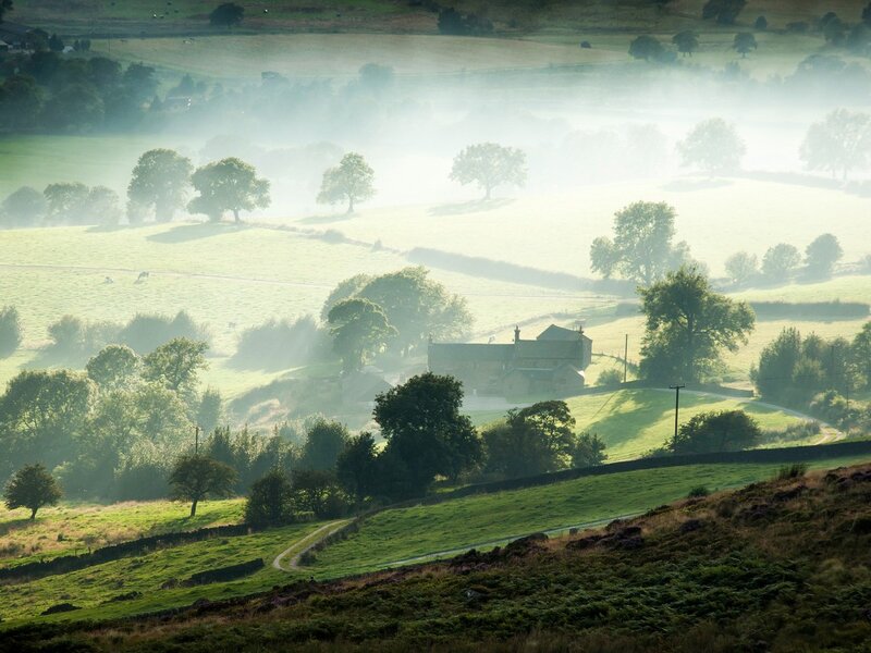 Farmhouse in Misty Valley — Green